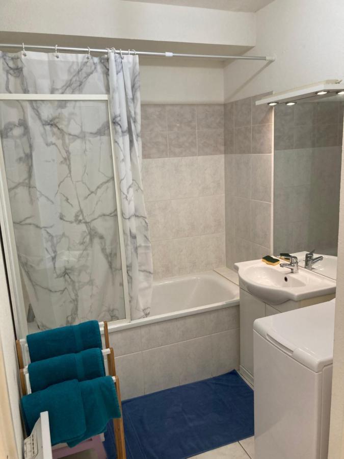Studio 37 M² Baccarat Apartment Ngoại thất bức ảnh